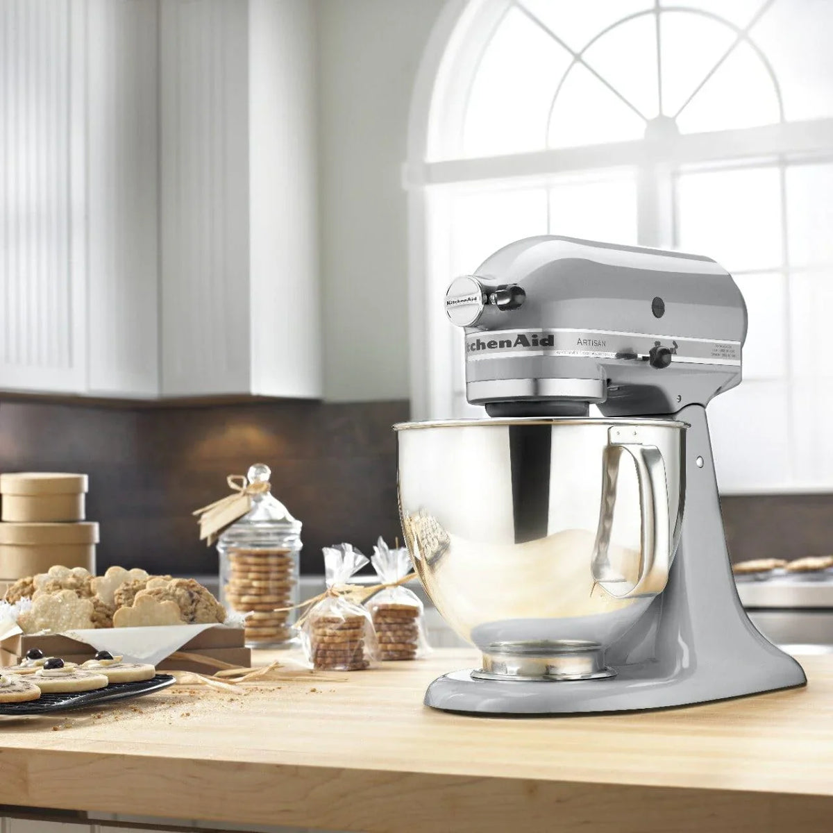 KitchenAid Artisan Series 5 Quart Tilt-Head Stand Mixer