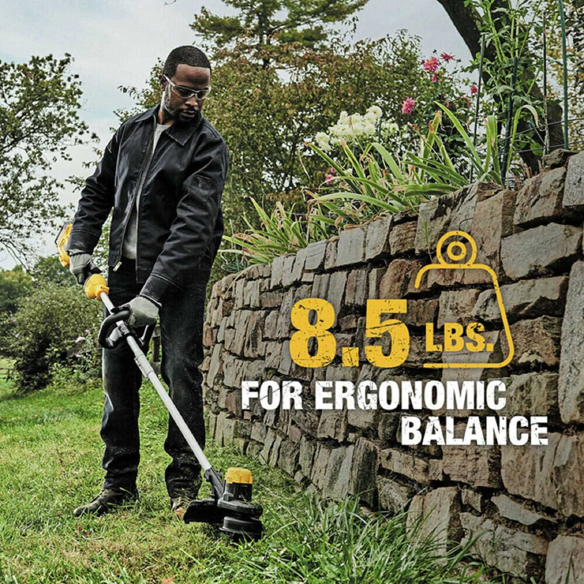 DEWALT 20V MAX Cordless String Trimmer, 13 In. Swath, 0.080 In. Line - DCST925B