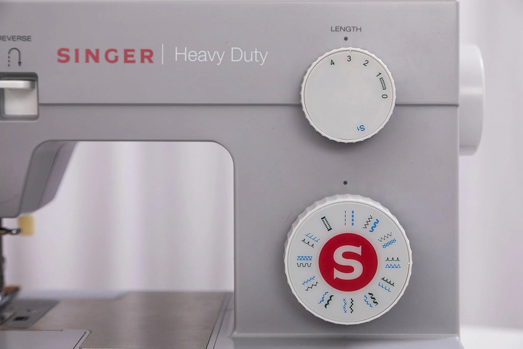 SINGER Heavy Duty Sewing Machine, White, 23 Built-In Stitches - 4423