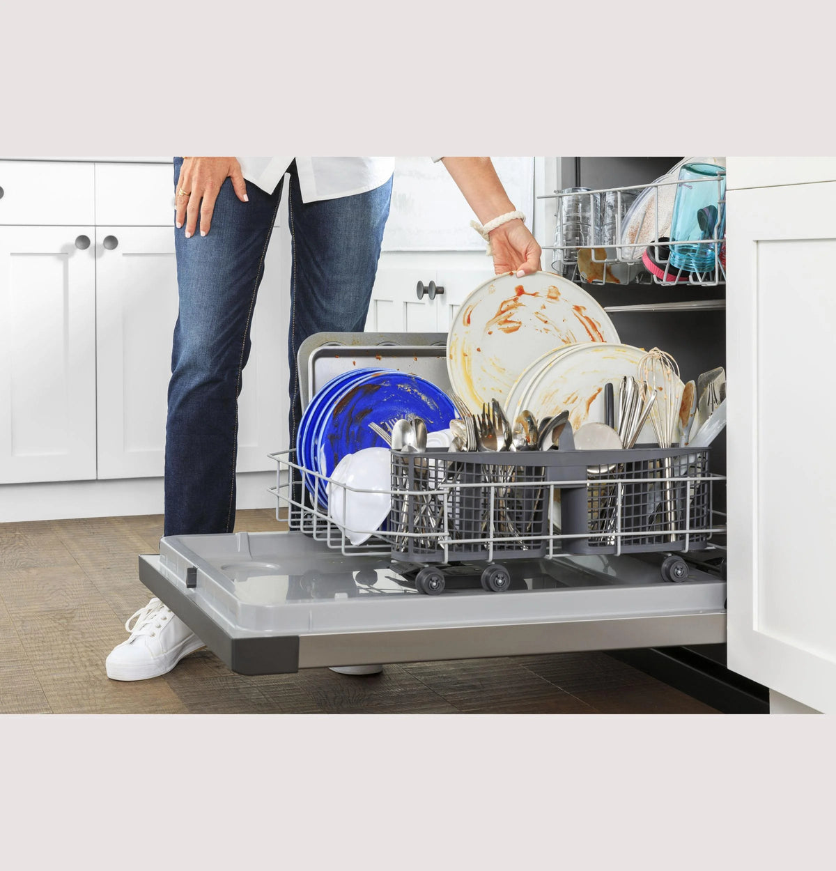 GE ENERGY STAR Dishwasher With Front Controls