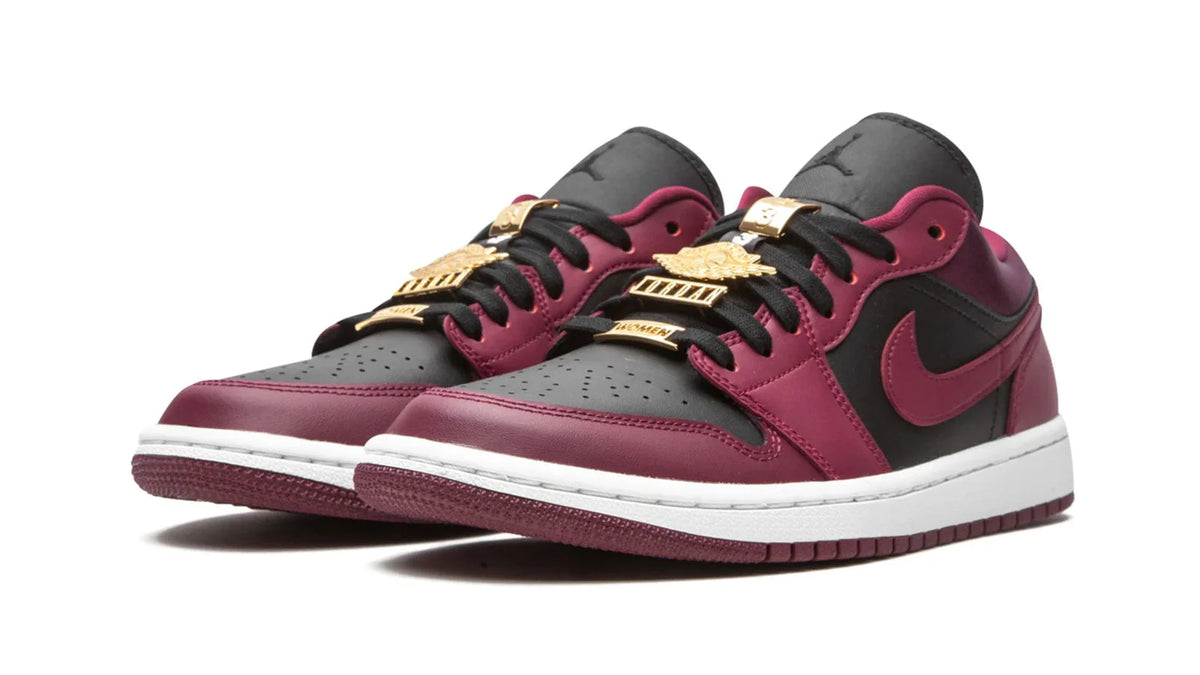AIR JORDAN 1 Low SE Women's Sneakers - Beetroot