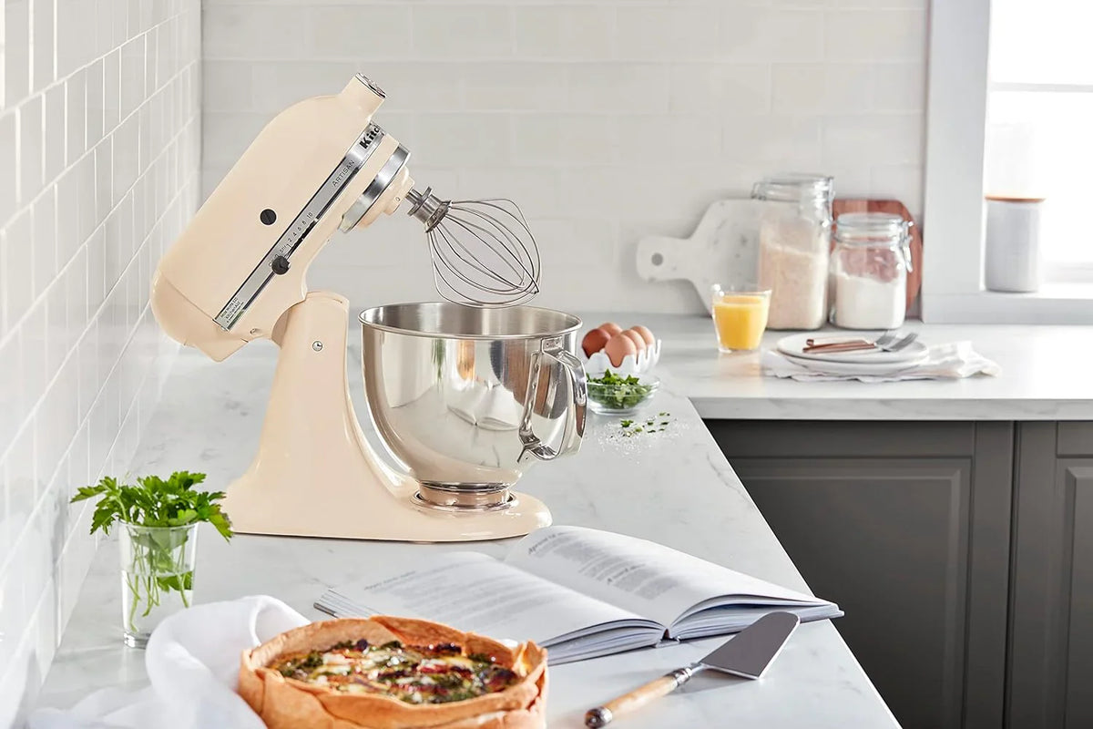 KitchenAid Artisan Series 5 Quart Tilt-Head Stand Mixer