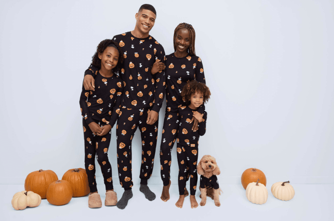 Peanuts Halloween Women’s Snoopy Matching Family Sleepwear Long Sleeve Top and Pants Pajama Set, 2 Piece