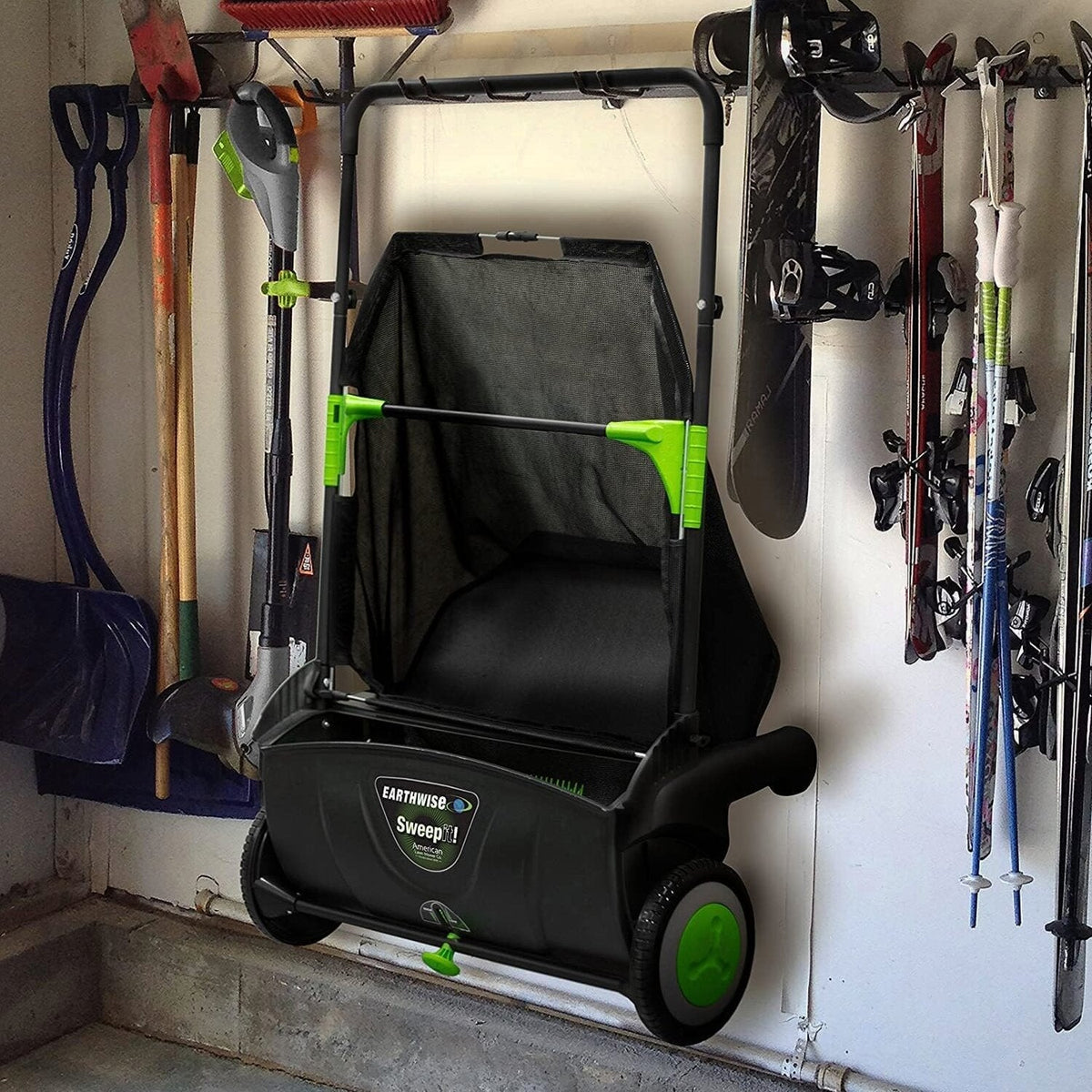 21-Inch Leaf And Grass Push Lawn Sweeper, Black