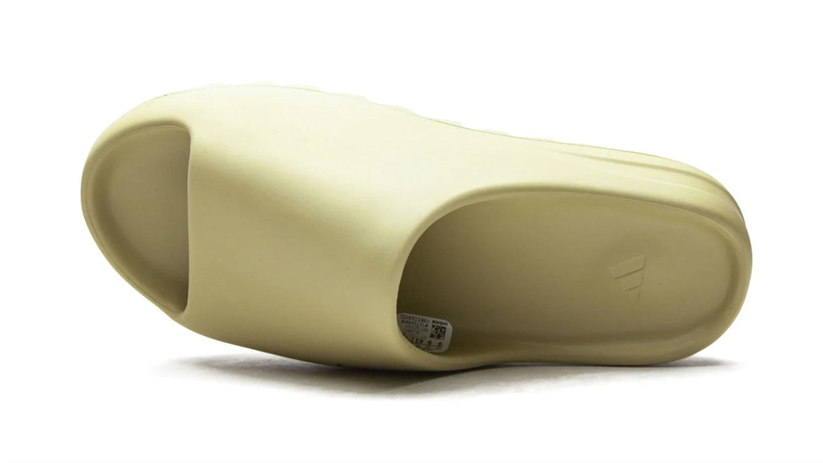 YEEZY Slide Resin 2021