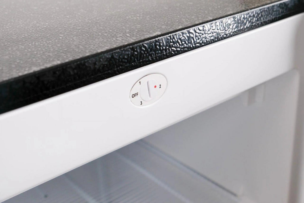 Frigidaire Upright Freezer 6.5 Cu. Ft. Platinum Silver - EFRF698