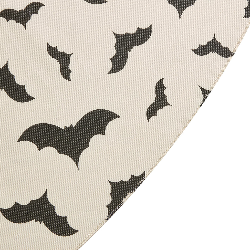 Way To Celebrate Halloween PEVA Tablecloth Indoor & Outdoor Table 70" Round - Bat Toss