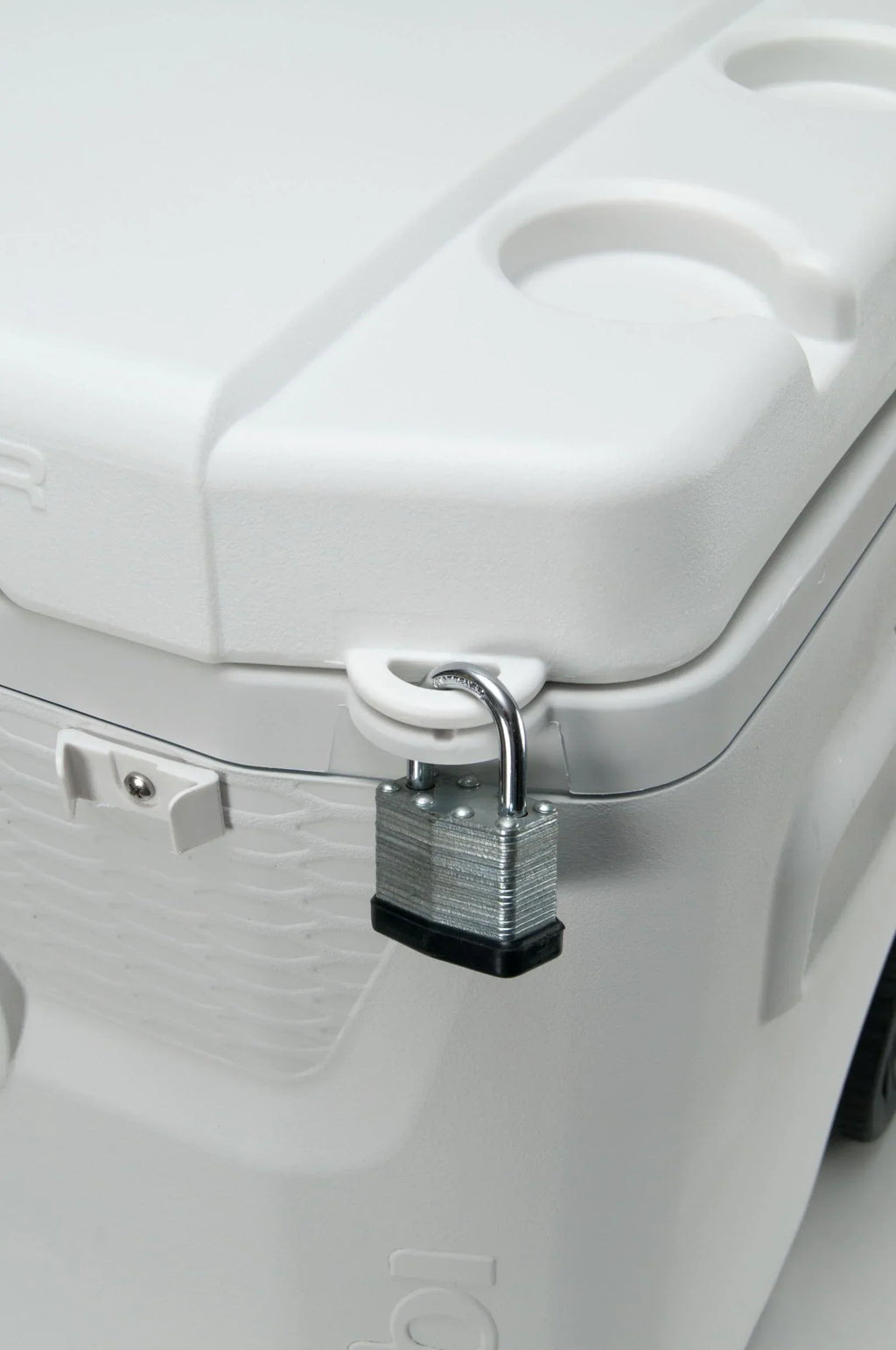 Igloo 52 QT 5-Day Marine Ice Chest Cooler With Wheels, White
