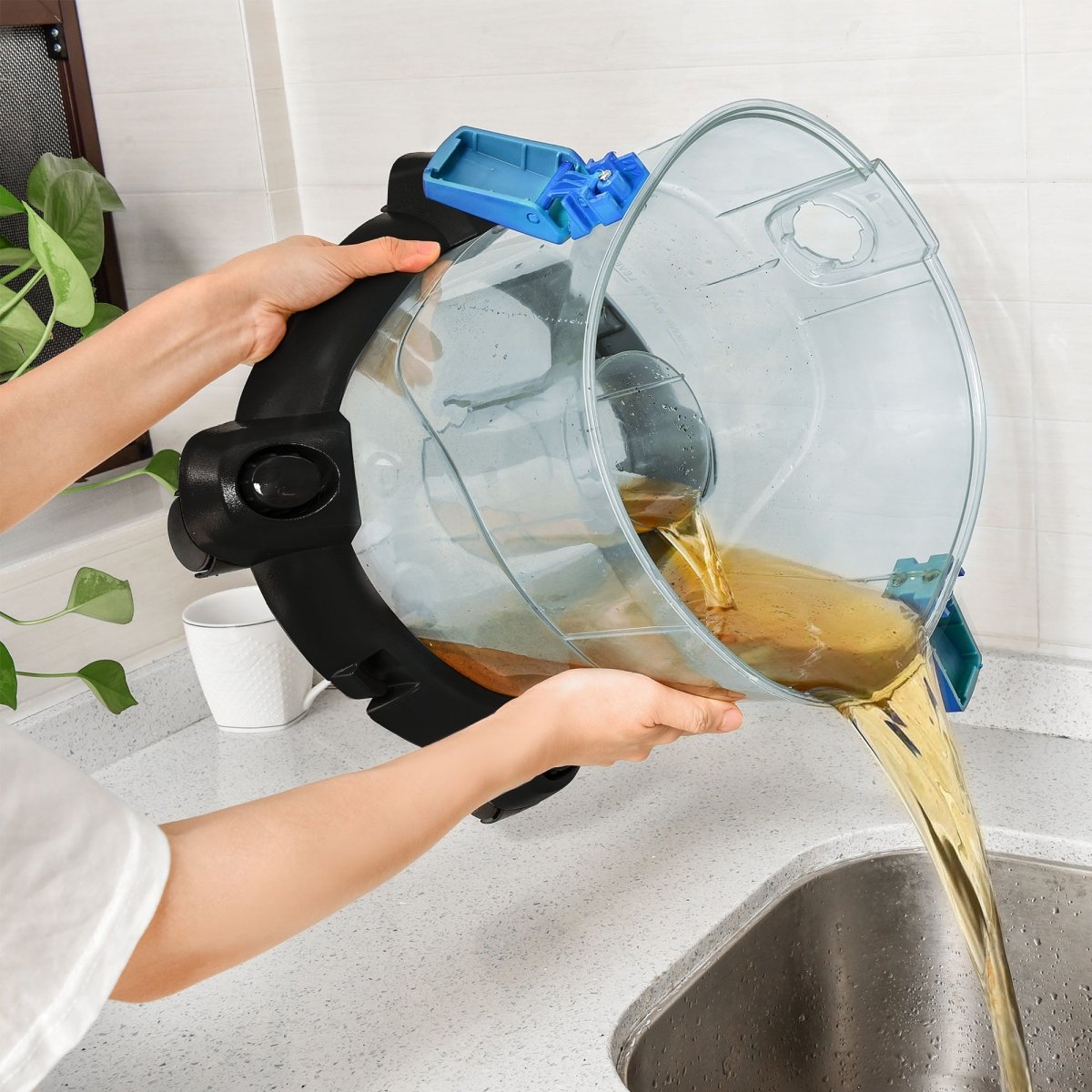 Water Filtration Vacuum Cleaner - Blue