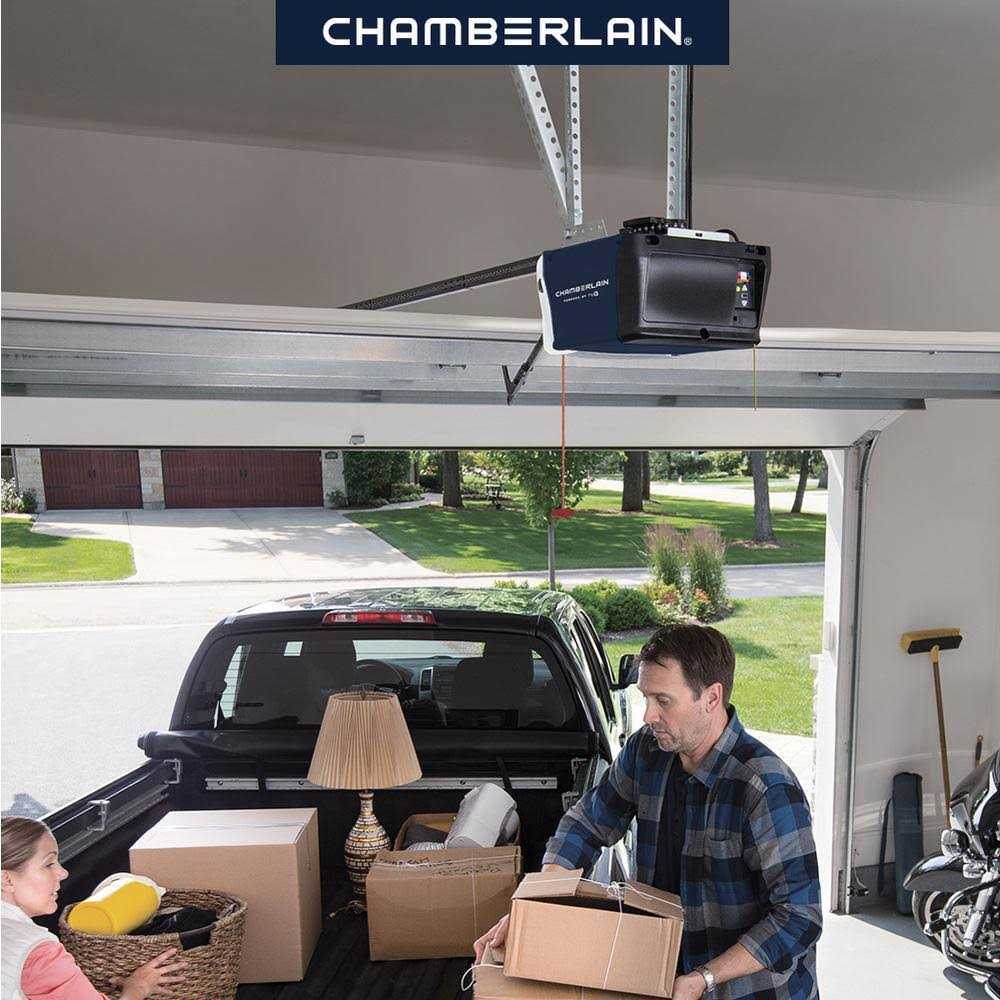 Chamberlain Heavy-Duty Chain Drive Garage Door Opener, 1/2 HP - D2101