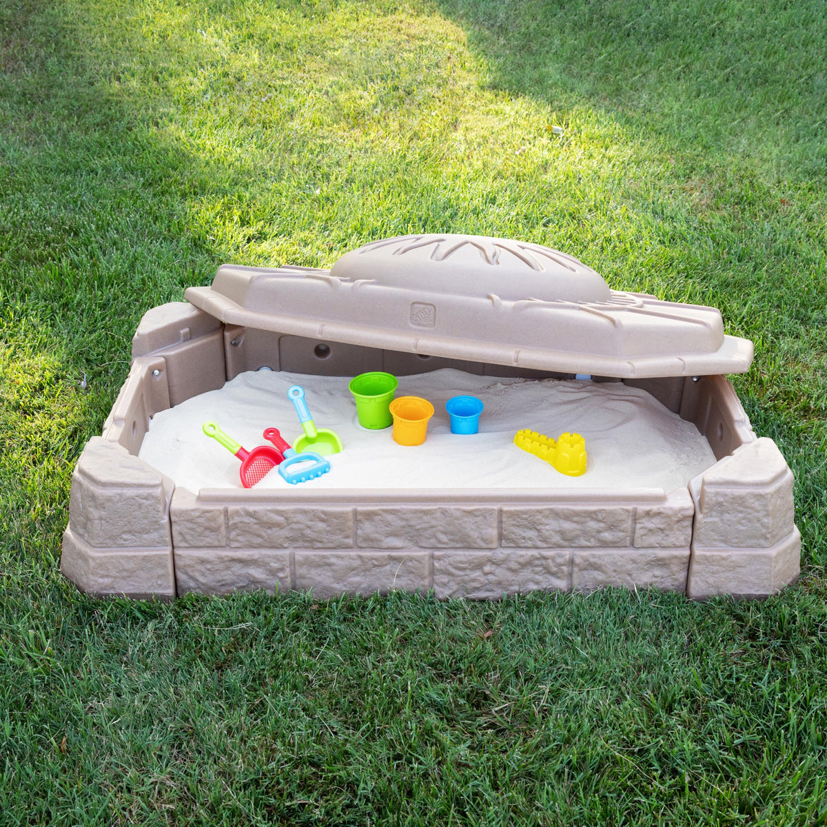 Kids Outdoor Sandbox Play Pit With 7-Piece Accessory Set, 44in W x 32in D x 15.5in H