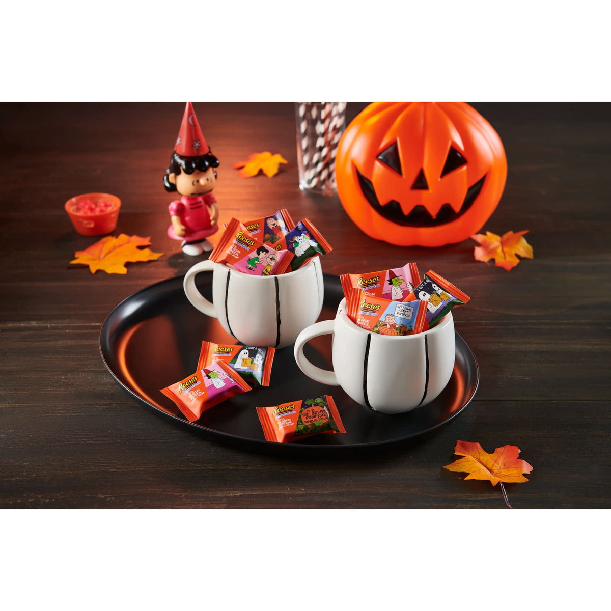 Reese's Miniatures Snoopy™ & Friends Milk Chocolate Peanut Butter Cups Halloween Candy, Bag 9.92 oz