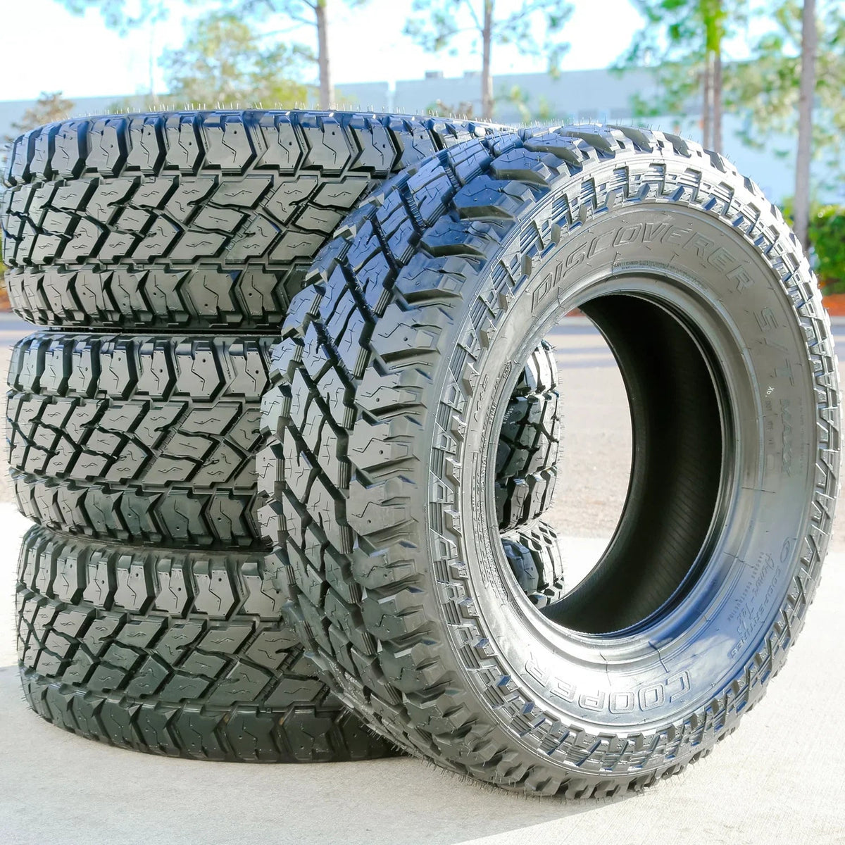 Set Of 4 LT275/70R18 125/122Q E 10-Ply M/T Mud Tires