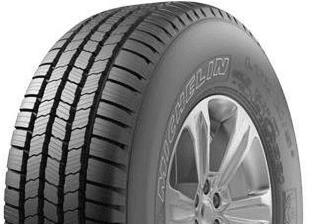 265/70R17 113T All-Season Light Truck Tire