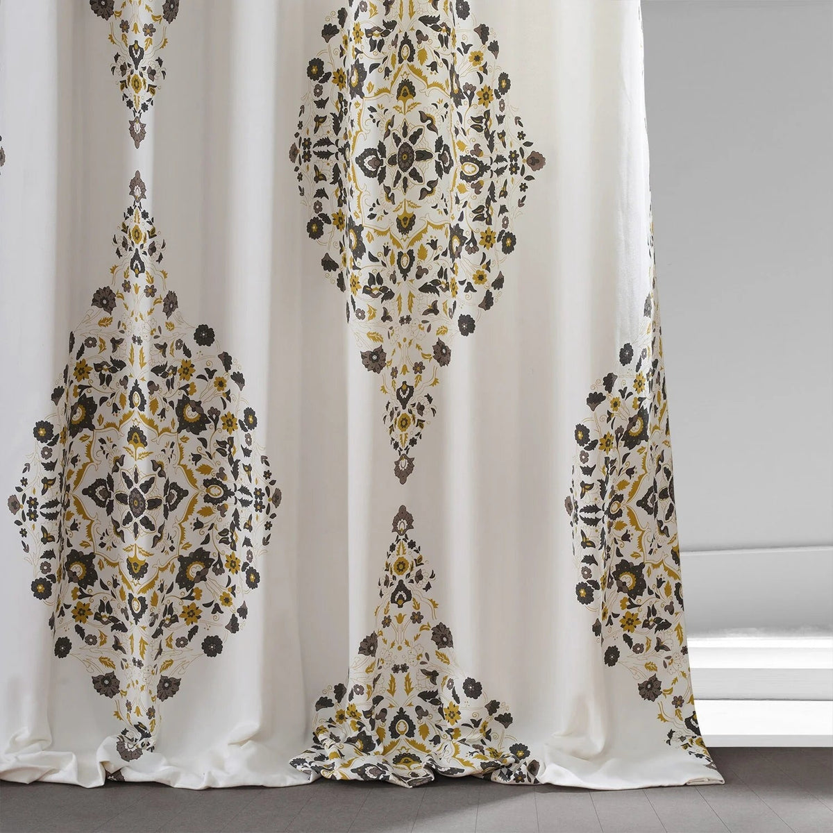 Medallion Damask Printed Cotton Room Darkening Curtain Panel, 1 Piece, 50 in W x 84/96/108/120 in L