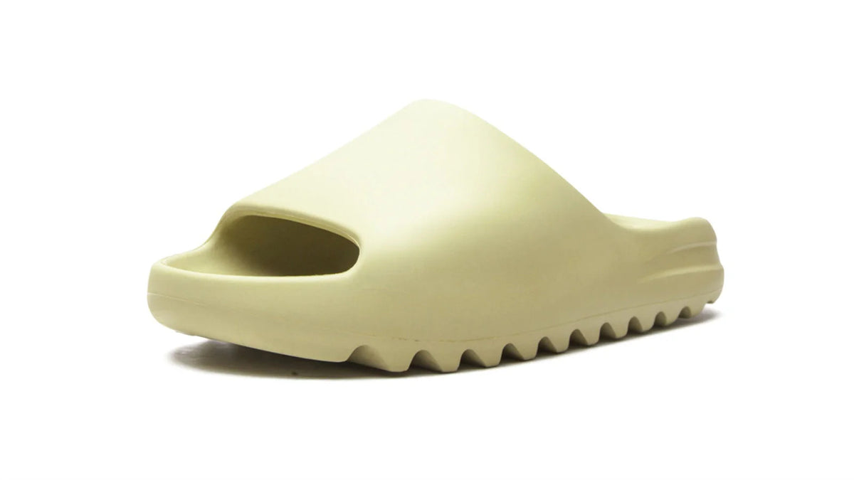 YEEZY Slide Resin 2021