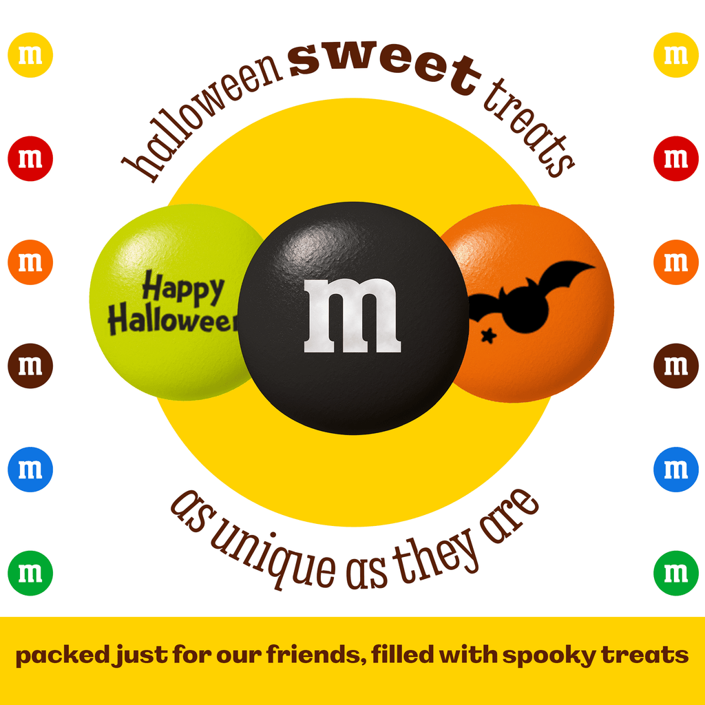 M&M'S Halloween Milk Chocolate Trick-or-Treat Candy, Party Favor Packs, Set of 30