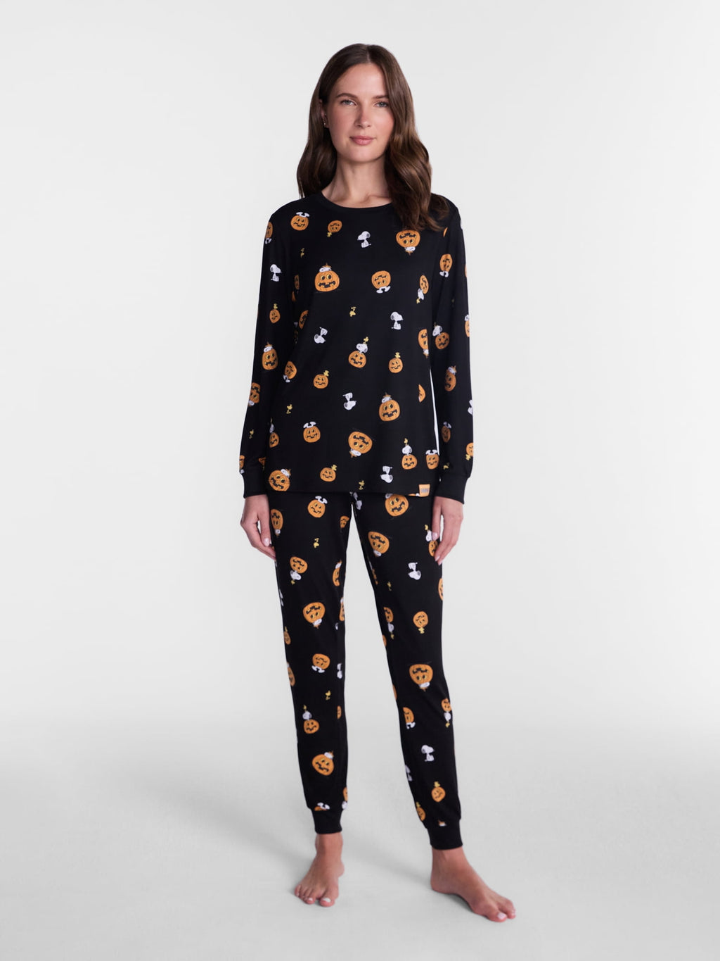 Peanuts Halloween Women’s Snoopy Matching Family Sleepwear Long Sleeve Top and Pants Pajama Set, 2 Piece