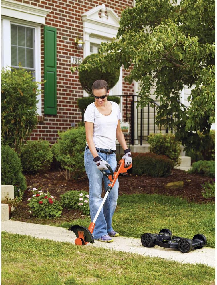 BLACK+DECKER Cordless 3-in-1 String Trimmer, Lawn Mower And Edger, 12-Inch, 20V - MTC220