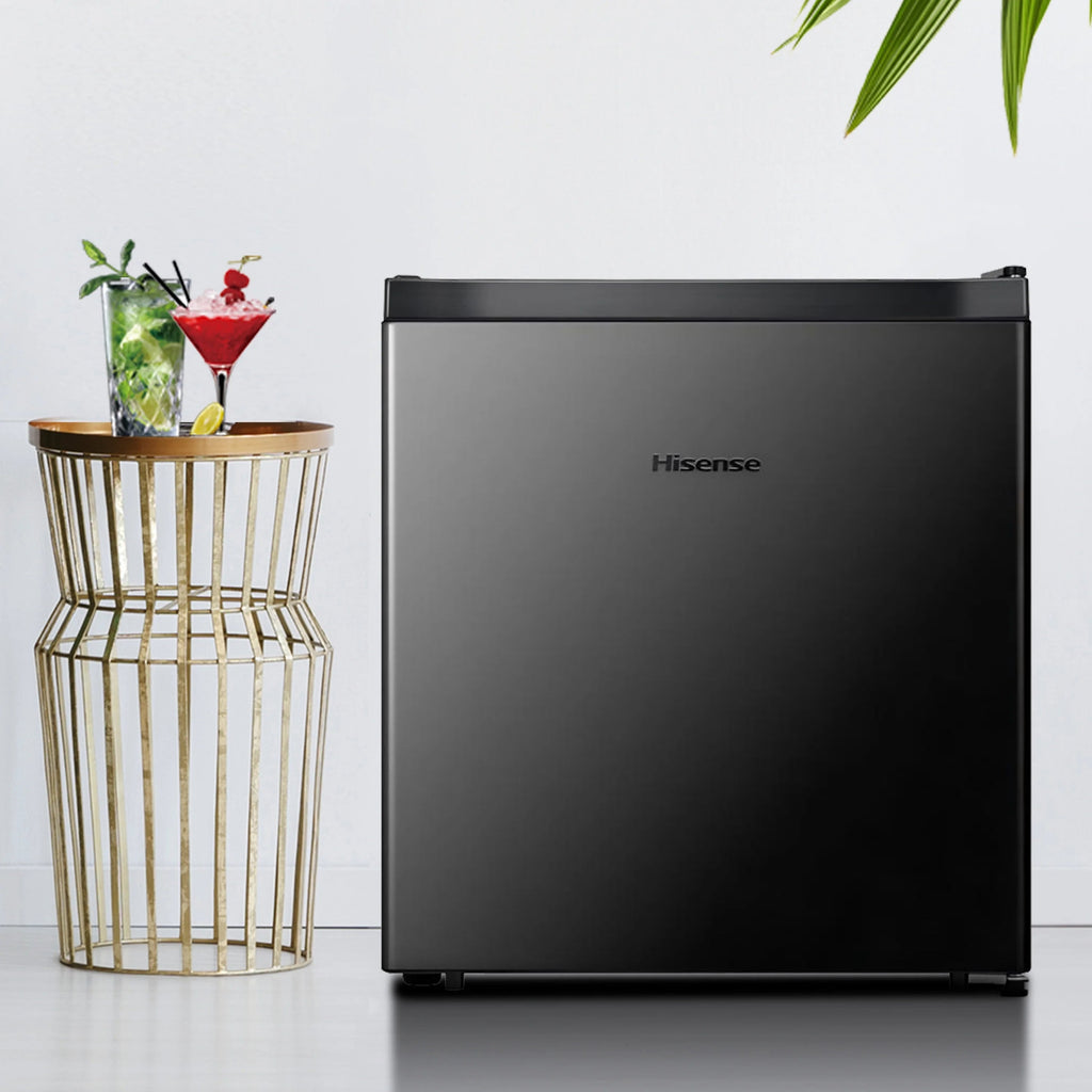 Hisense Single Door Mini Refrigerator, Black, 1.6 Cu Ft - WMS017M6XBE