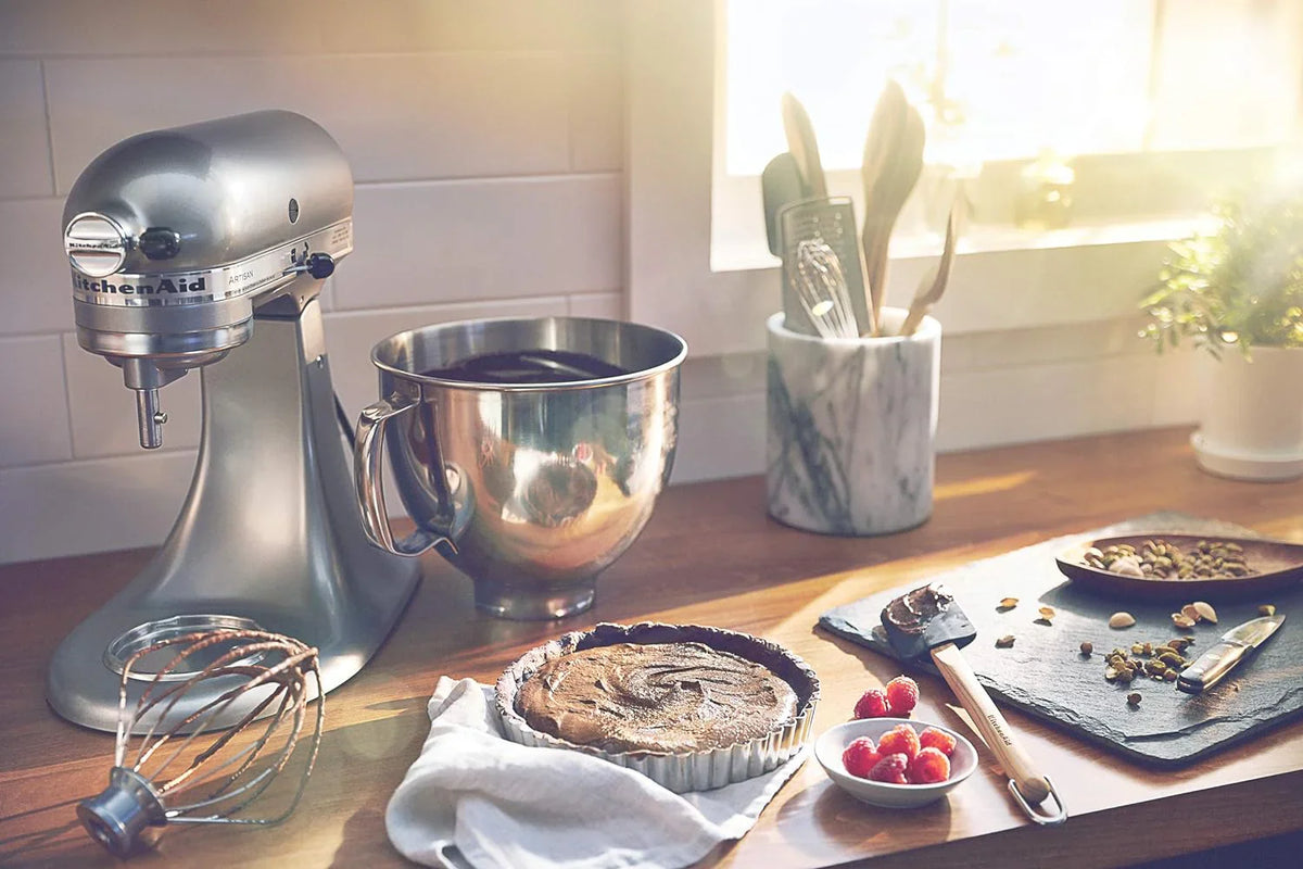 KitchenAid Artisan Series 5 Quart Tilt-Head Stand Mixer